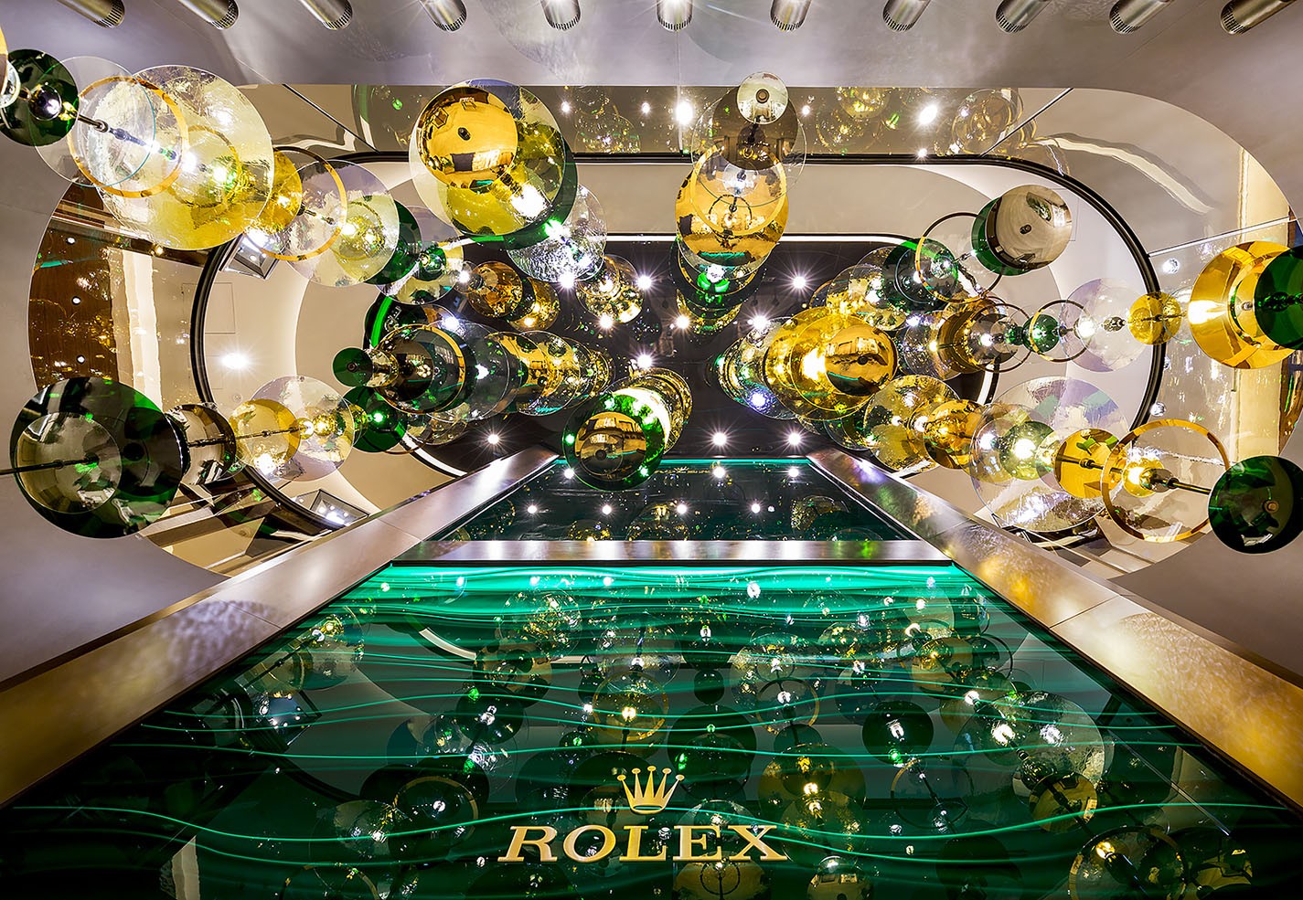 Standalone-Rolex-Sydney-Boutique-glass-chandelier