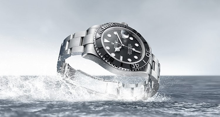 family-yacht-master_portrait-3-mobile family-yacht-master_portrait-3-mobile